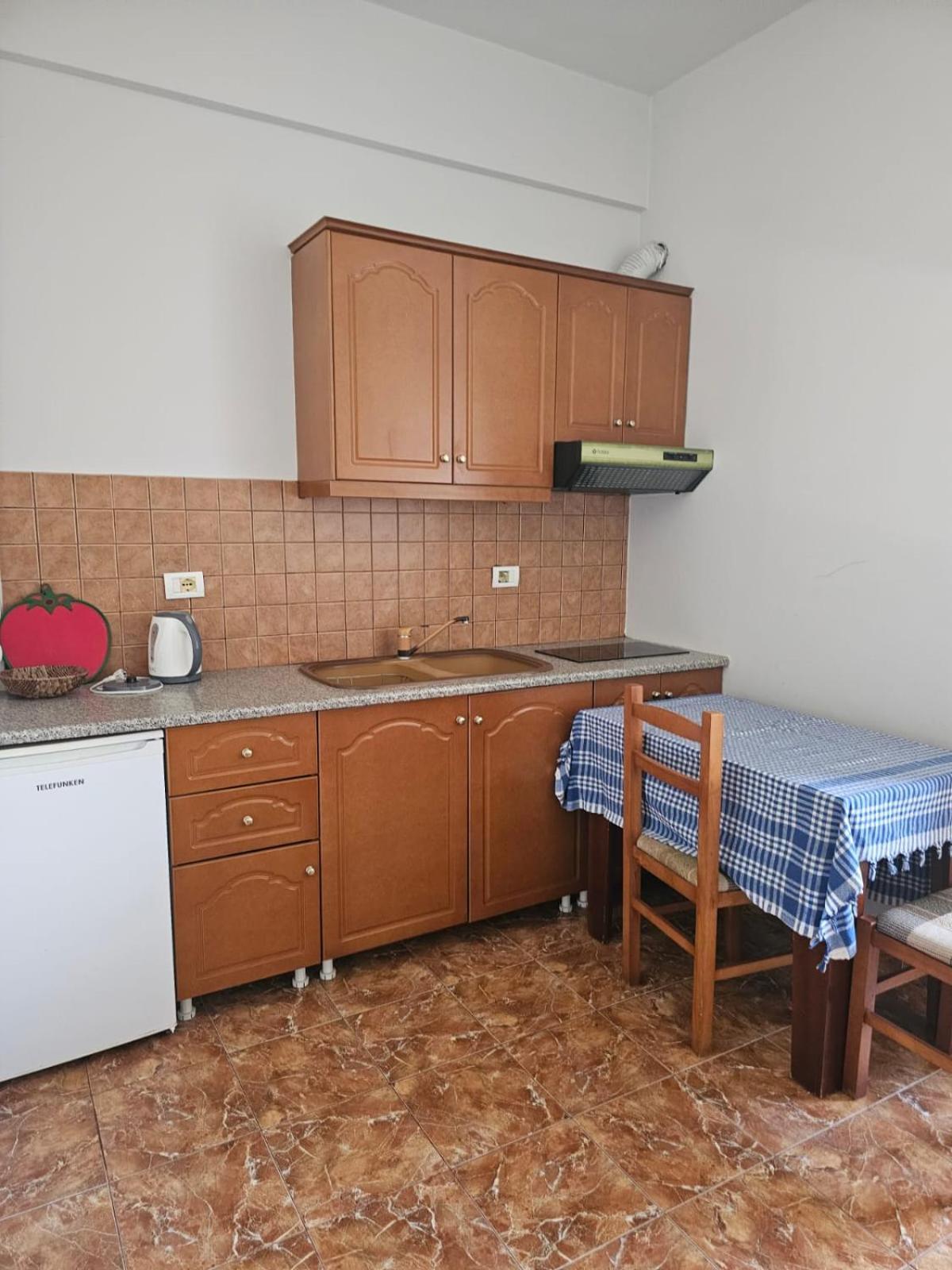 Lux Apartments Ксамил Экстерьер фото